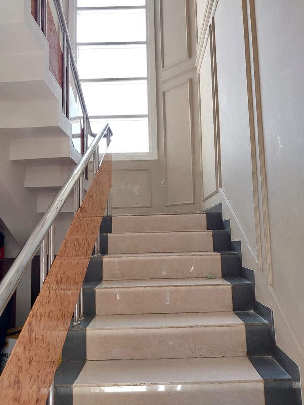 DIJUAL Rumah 2 Lt. Siap Huni Di Daerah Cirendeu, Tangsel.