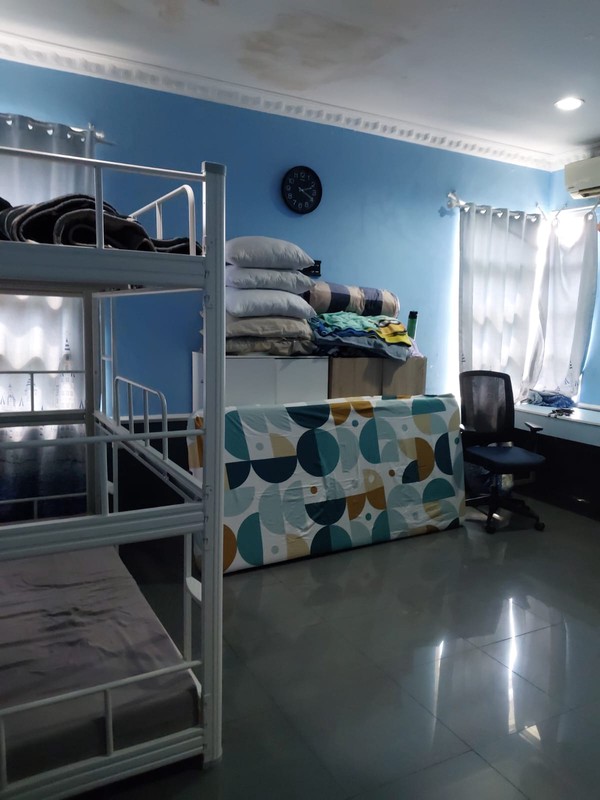 DIJUAL Rumah 2 Lt. Siap Huni Di Daerah Cirendeu, Tangsel.