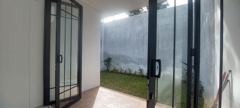 Rumah Brand New di Megapolitan, Strategis dan Aman