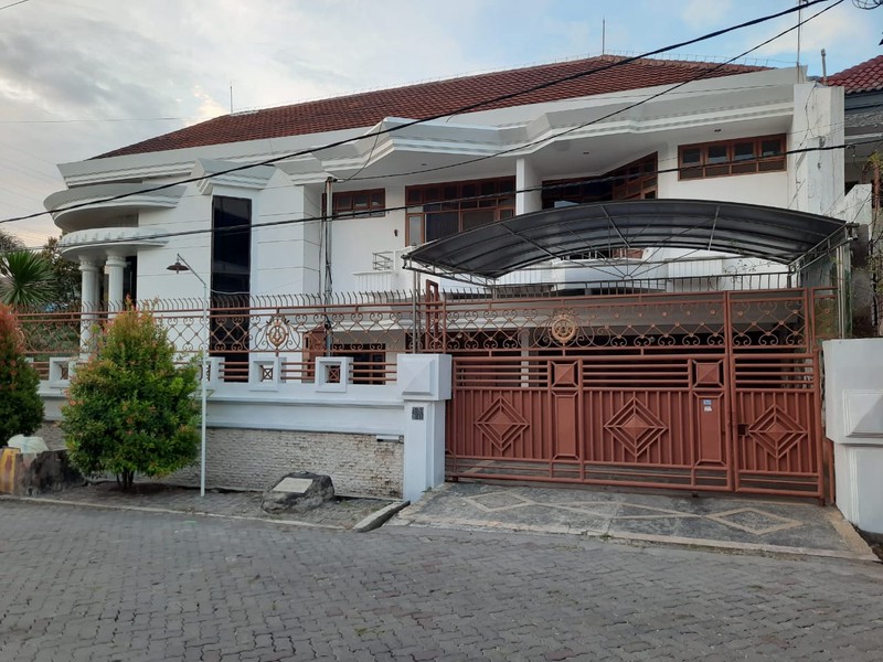 Dijual Rumah Mewah Hook siap huni Villa Kalijudan Surabaya Timur