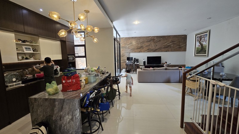 Jual Rumah Cantik Semi Furnished Galaxy Bumi Permai Surabaya Timur