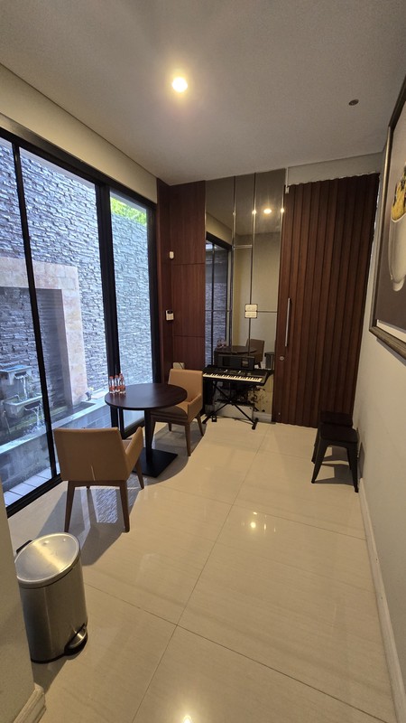 Jual Rumah Cantik Semi Furnished Galaxy Bumi Permai Surabaya Timur