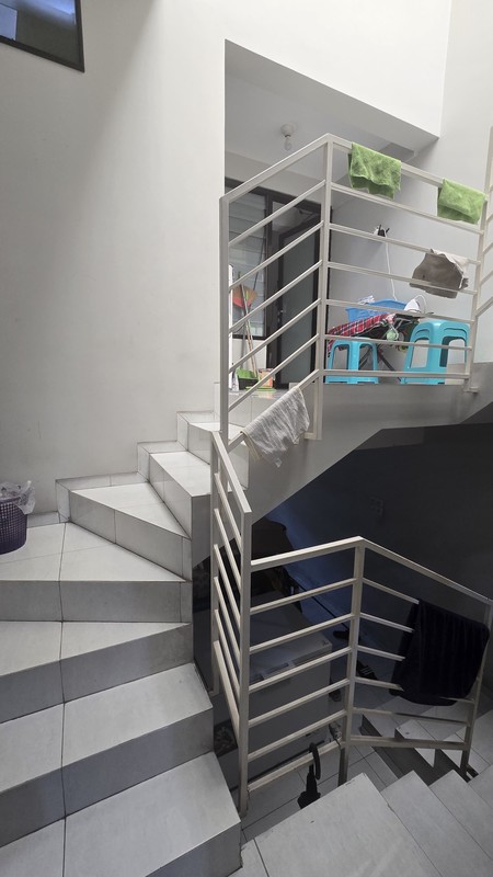 Jual Rumah Cantik Semi Furnished Galaxy Bumi Permai Surabaya Timur