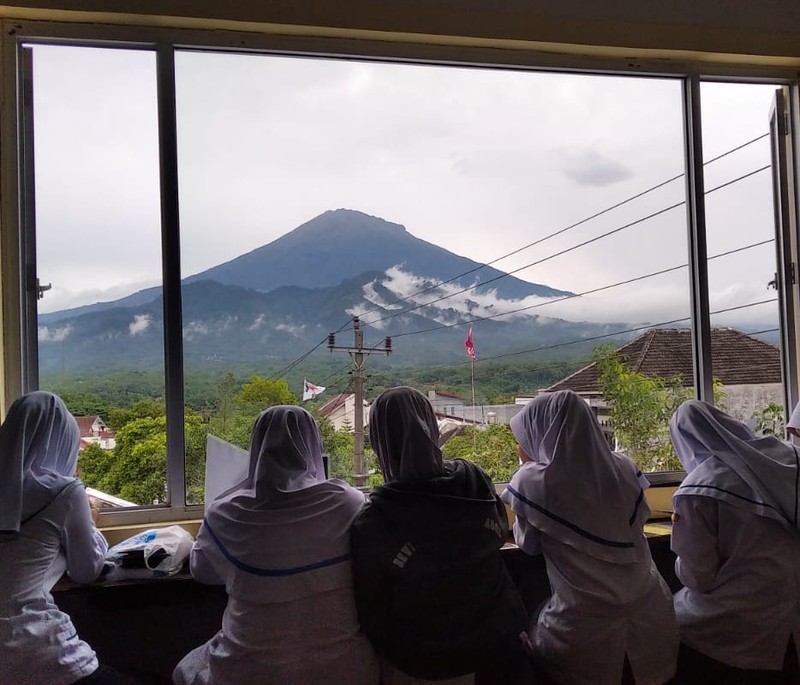 Peluang Investasi Gedung 3 Lantai (Kost, Resto & Homestay) di Magelang Utara Dekat Kampus & RS Utama