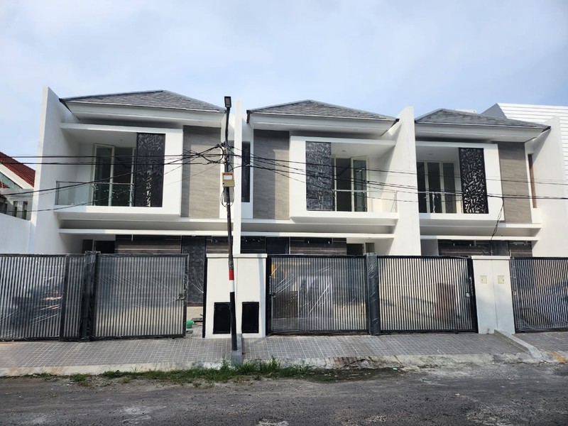 Jual Rumah Baru Gress 3 Jejer Bisa Semi Furnish atau Non Furnish Pantai Mentari Surabaya Timur