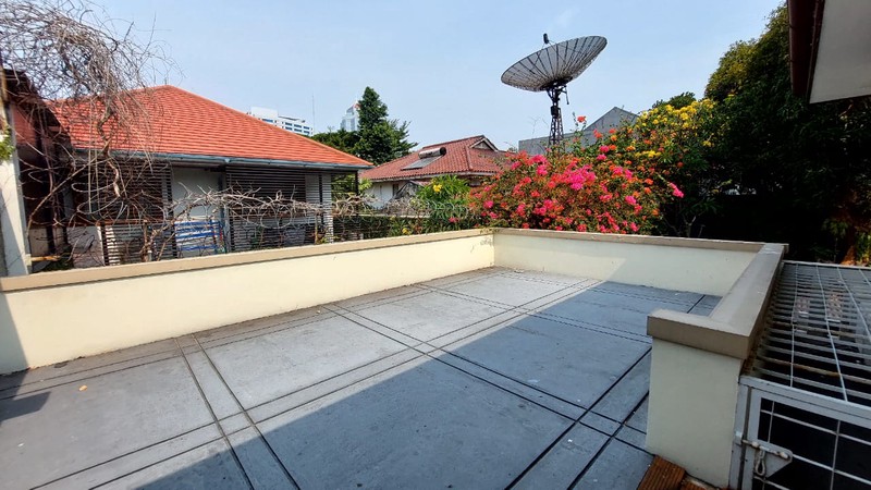 Rumah Hunian Nyaman Di Daerah Kuningan,Jak-Sel