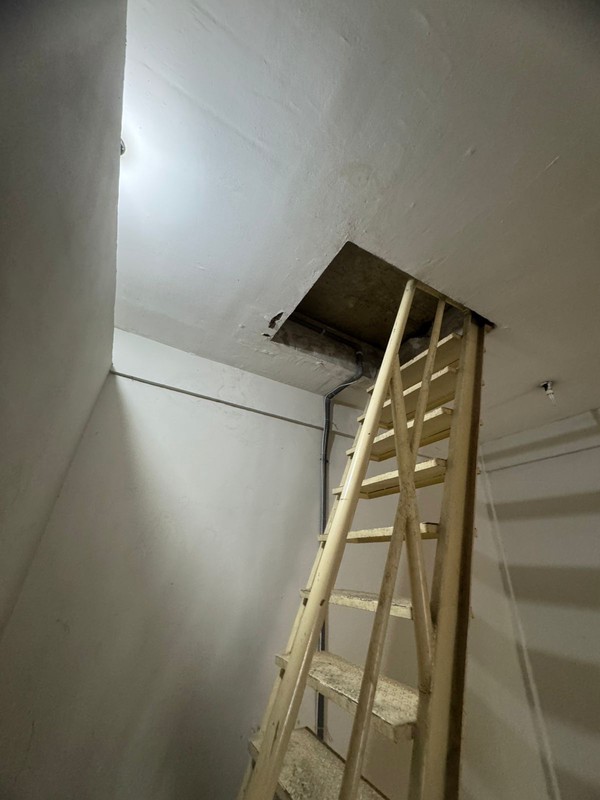 Dijual Ruko Komersil Srategis Cocok Untuk Usaha di Pusat kota Surabaya