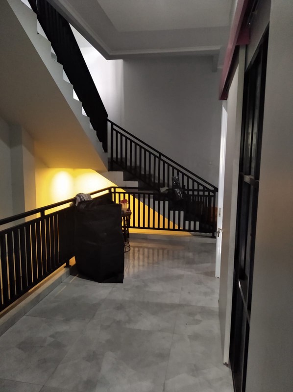 2 Ruko 3 Lantai + Rooftop di Bintaro | LT 254 m² | SHM | Harga Menarik Nego