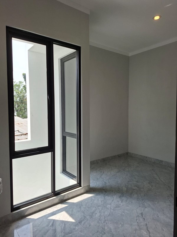 Rumah Baru Bagus Siap Huni Asri di Graha Bintaro Raya, Bintaro Jaya ,Tangerang Selatan