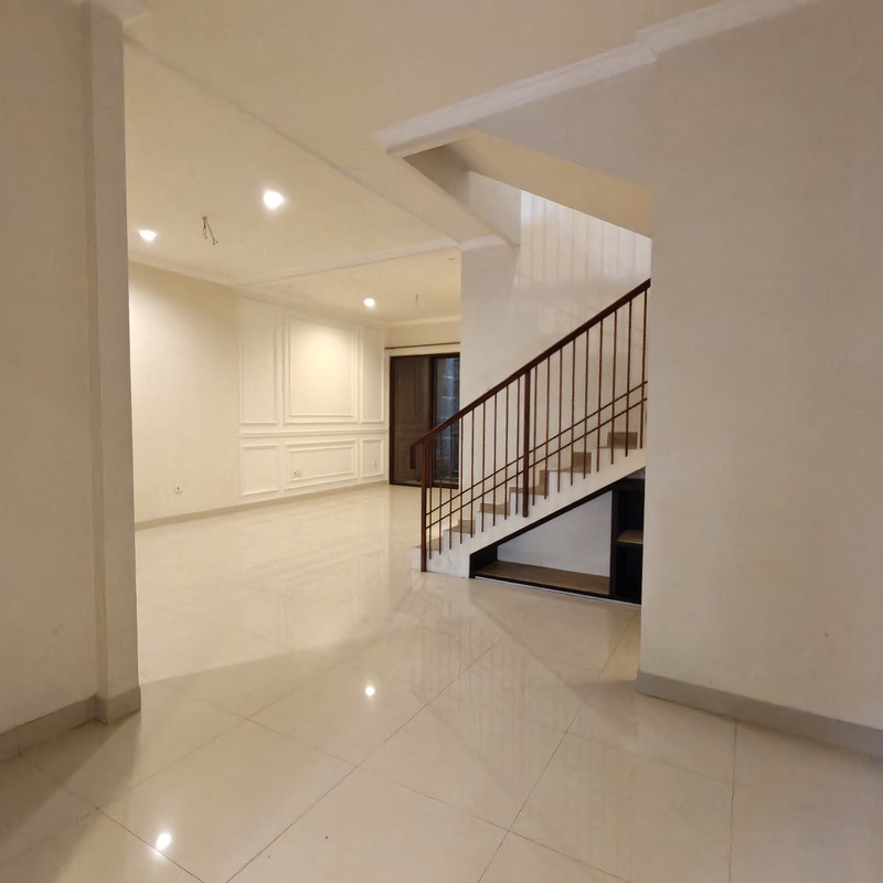 Rumah siap huni area komplek lokasi strategis , tenang , lingkungan ekslusif dekat kahfi 1 Cianjur Jagakarsa Jaksel