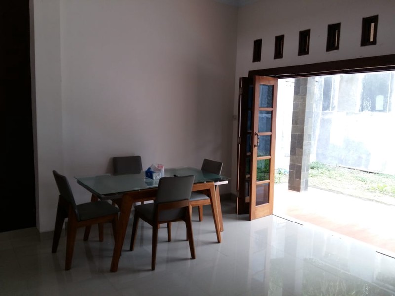 RUMAH SIAP HUNI, SEMI FURNISH, DI DEKAT JL WATES KM 9
