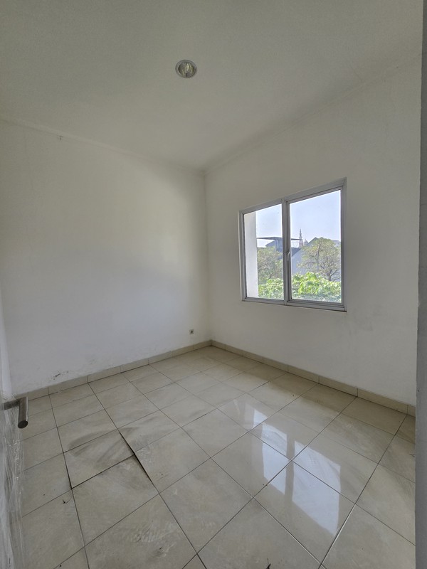 Rumah Bagus utk Investasi dan Asri di Serpong Lagoon, BSD, Tangerang Selatan 