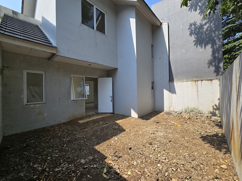 Rumah Bagus utk Investasi dan Asri di Serpong Lagoon, BSD, Tangerang Selatan 