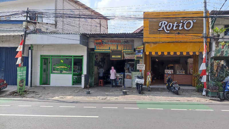 Kios Ruang Usaha dan Kos-kosan di JL Saharjo, Tebet