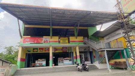 Peluang Bisnis Ruko Strategis 3 Lantai di Pinggir Jalan Raya Magelang-Yogyakarta (KM 22), Sucen, Salam, Magelang