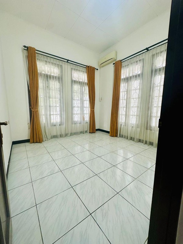 Rumah Hunian 3KT Strategis, Di Kebayoran Baru