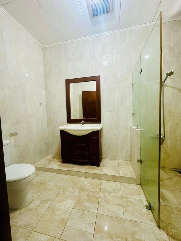 Rumah Hunian 3KT Strategis, Di Kebayoran Baru