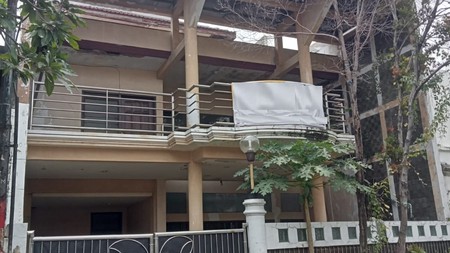 Rumah Dijual Dijalan Tuban Surabaya Pusat