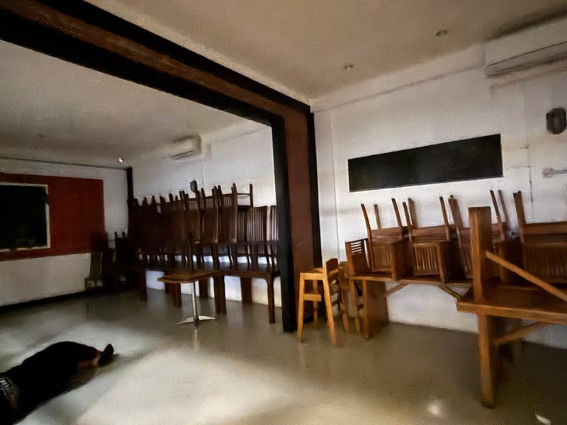 Dijual Rumah Usaha strategis di Raya MERR Surabaya Timur