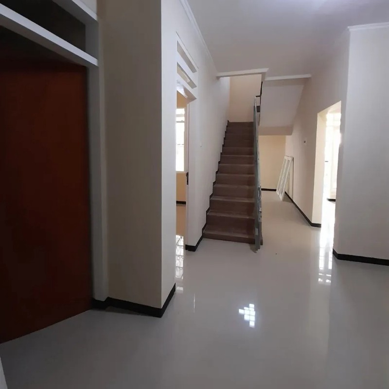 Dijual Rumah Siap Huni strategis di Rungkut Asri Tengah Surabaya Timur