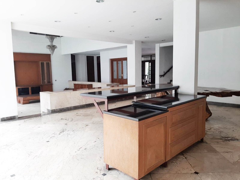 Rumah di kawasan Elite, Lokasi strategis di Pondok Indah