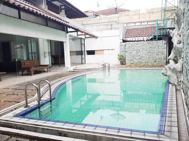 Rumah di kawasan Elite, Lokasi strategis di Pondok Indah