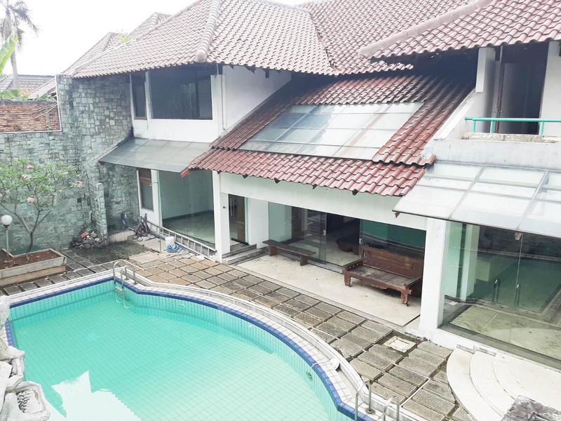 Rumah di kawasan Elite, Lokasi strategis di Pondok Indah