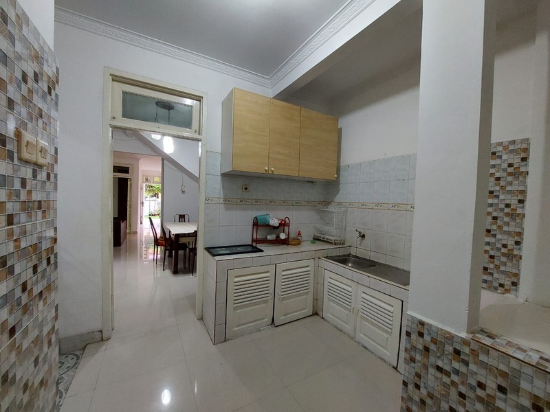 Rumah 1,5 Lantai Ciputat (Jombang) | 4 KT | Taman Depan Belakang | SHM | Nego!