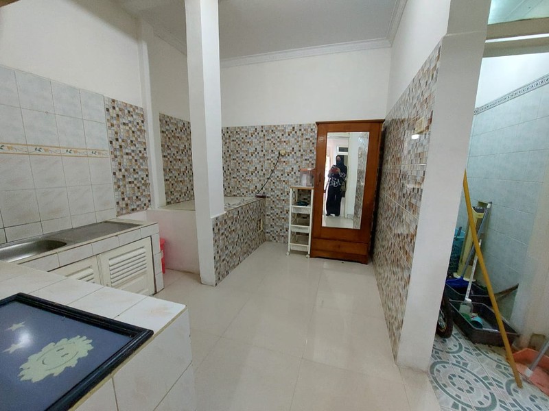 Rumah 1,5 Lantai Ciputat (Jombang) | 4 KT | Taman Depan Belakang | SHM | Nego!