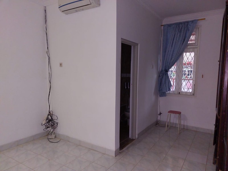 Rumah 1,5 Lantai Ciputat (Jombang) | 4 KT | Taman Depan Belakang | SHM | Nego!