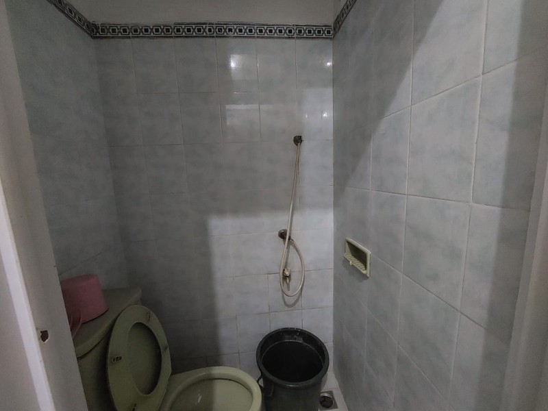 Rumah 1,5 Lantai Ciputat (Jombang) | 4 KT | Taman Depan Belakang | SHM | Nego