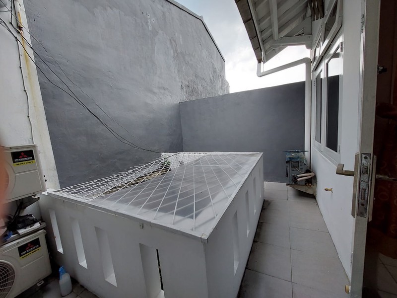 Rumah 1,5 Lantai Ciputat (Jombang) | 4 KT | Taman Depan Belakang | SHM | Nego