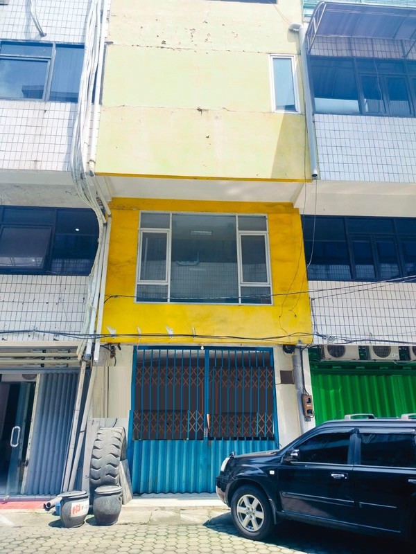 Ruko Disewakan Manyar Indah Gubeng Surabaya Timur  