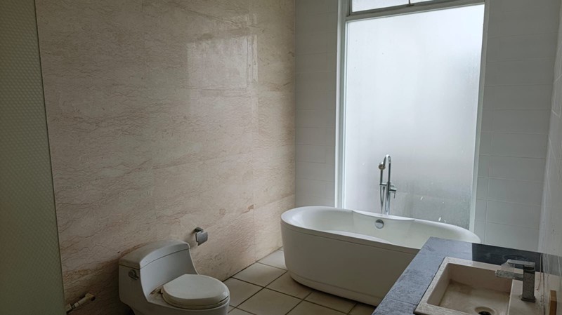 BANGUNAN 2 LANTAI SIAP HUNI DALAM KOMPLEK PALEM PURI BINTARO TANGERANG SELATAN