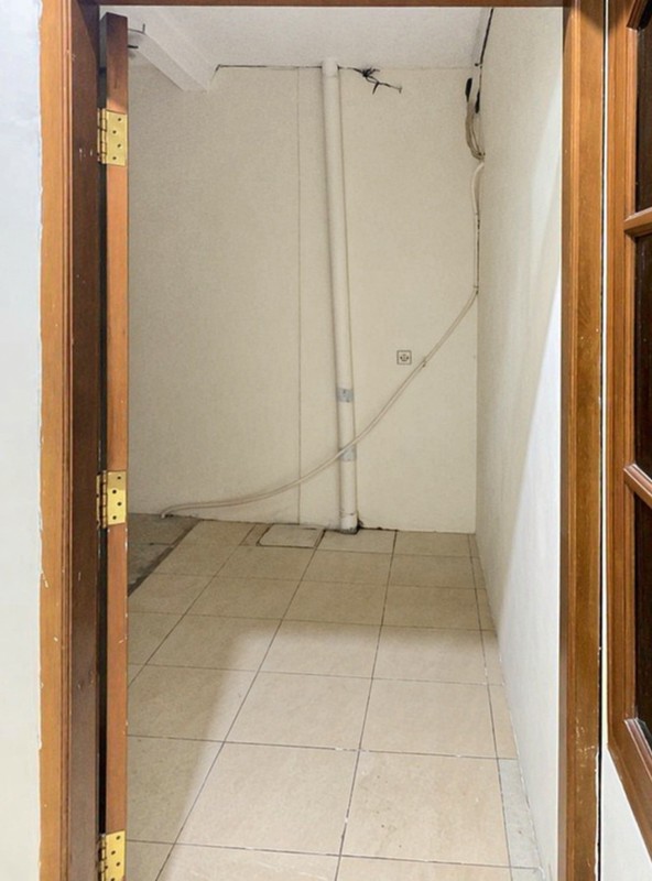 Rumah rapih siap huni di Summagung, Kelapa Gading