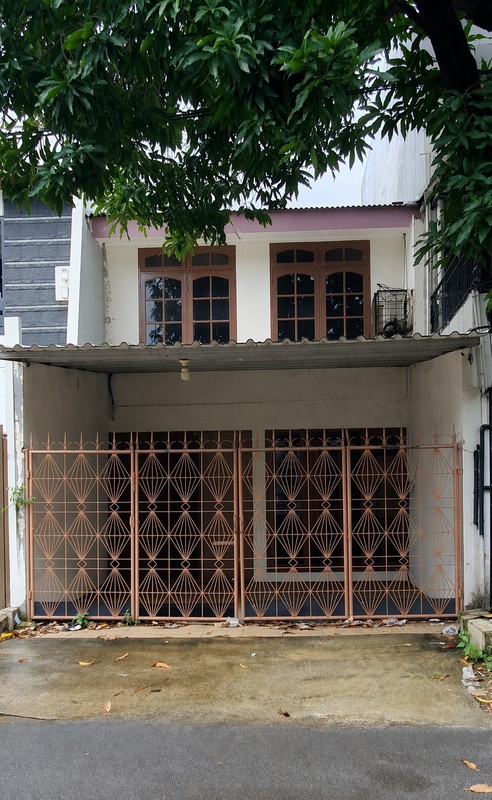 Rumah rapih siap huni di Summagung, Kelapa Gading
