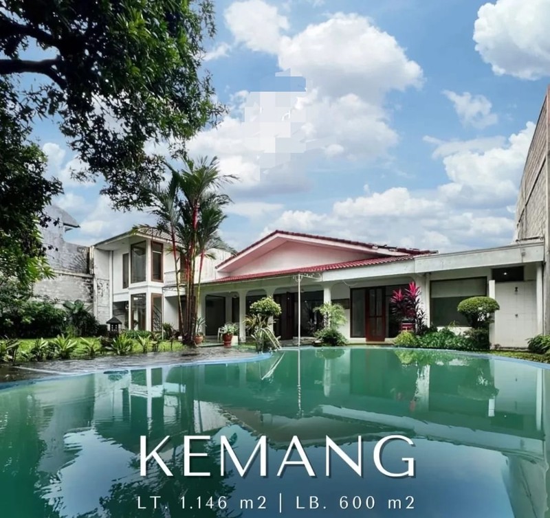 Dijual Rumah di Kemang Luas & Asri