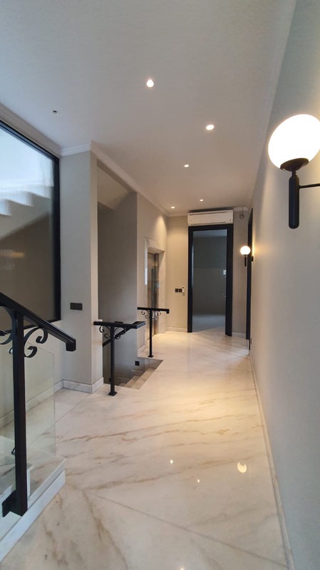 Rumah Dijual di Kebayoran Baru