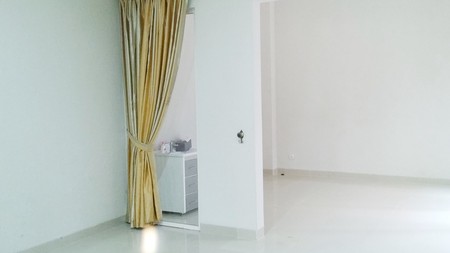 Rumah di Kebayoran Bintaro Semi Furnished Siap Huni