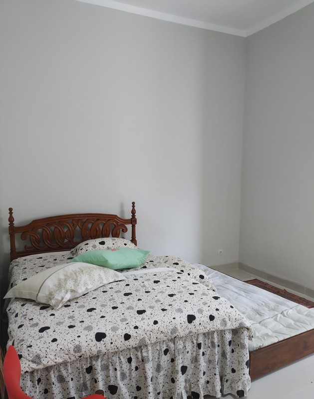 Rumah di Kebayoran Bintaro Semi Furnished Siap Huni