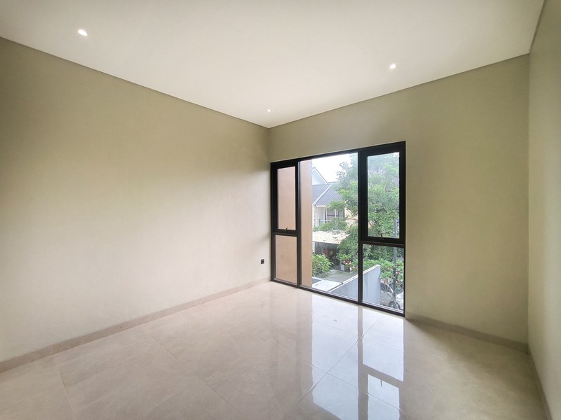 Rumah Baru,dalam cluster di Bintaro Jaya 7