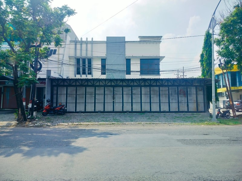 Ruang Usaha Disewakan Barata Jaya Gubeng Surabaya Timur 