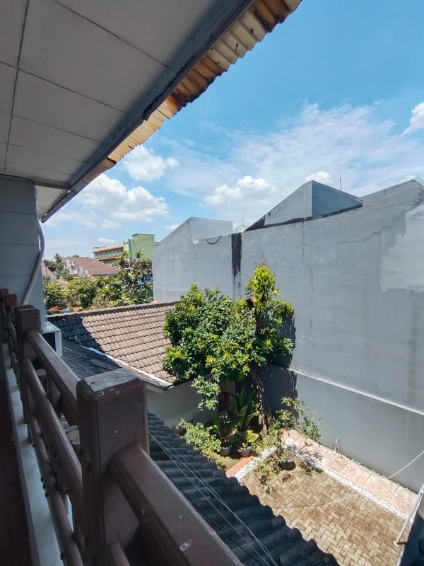Dijual Cepat!! Rumah klasik super luas dan asri, lingkungan sangat tenang di Jagakarsa