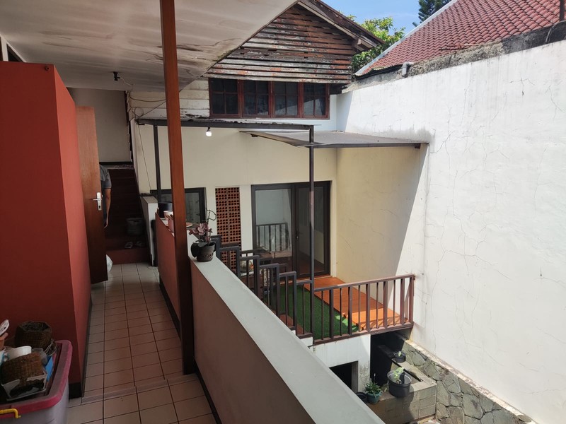 NYAMAN! Rumah 2 Lantai di Setrasari, Bandung!
