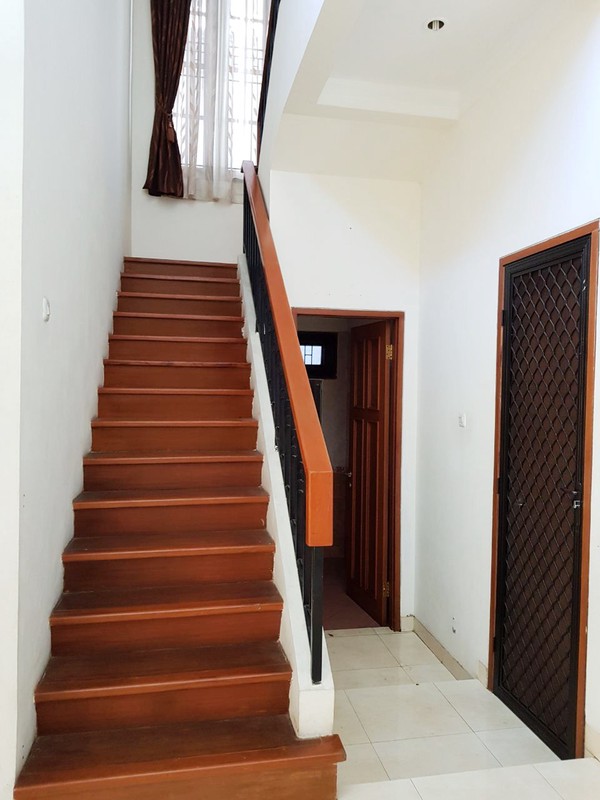 Rumah Bagus Siap Huni dan Asri di Menteng Residence, Bintaro Jaya, Sektor 7