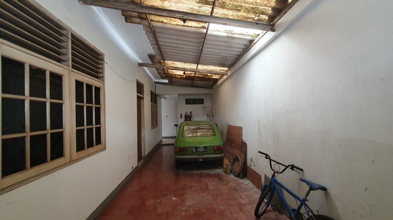 Rumah Bagus Siap Huni Asri di Jl. Cendrawasih, Bintaro, Jakarta Selatan