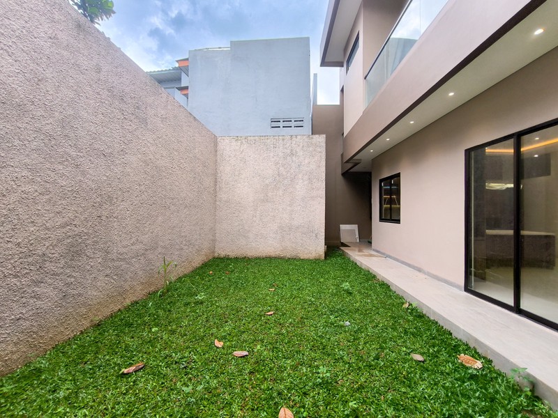 Rumah Bagus,dalam cluster di Bintaro Jaya 7