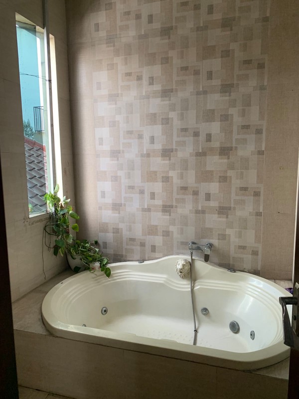 Rumah 2 Lantai Di Ketintang Surabaya