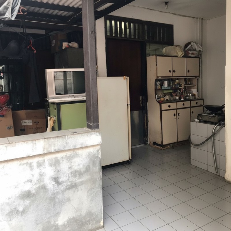 DI JUAL RUMAH HOOK HITUNG TANAH DI KOMPLEK PLN DUREN TIGA PANCORAN JAKARTA SELATAN