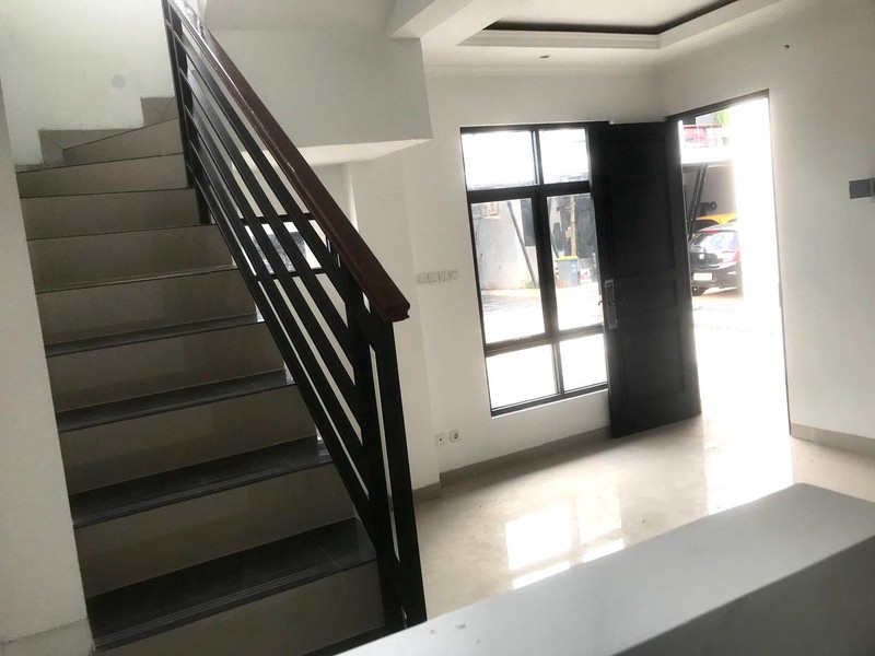 Rumah Baru Siap Huni di Bintaro 5 Menit Cluster Kuricang KRL Pondok Ranji 2 Lantai
